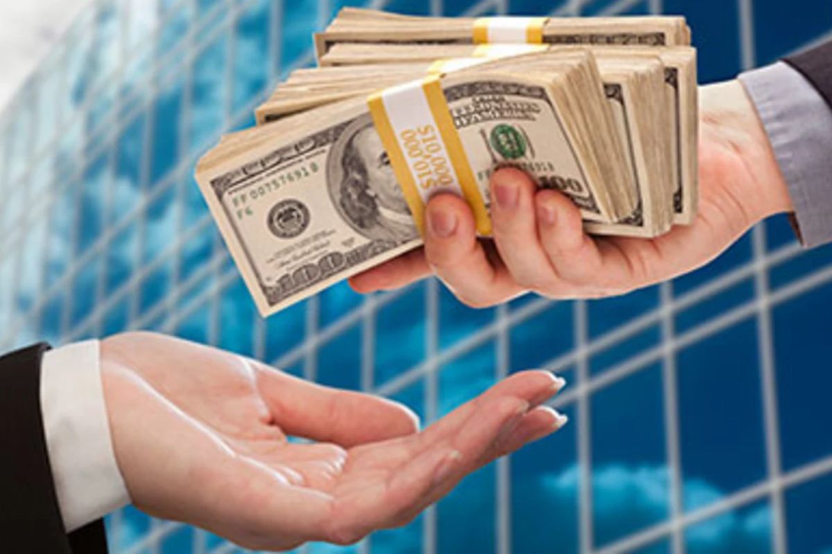 Foreign Investors Dumping Billions into Commercial Real Estate